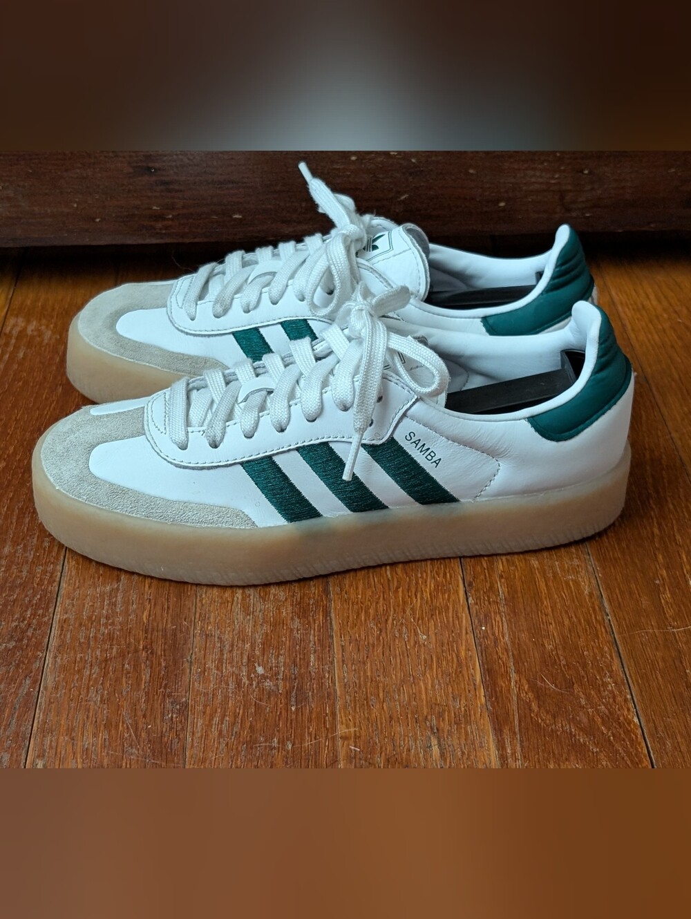 Adidas originals Women's SAMBA Sneakers white green GUM  leather 6.5